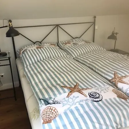Apartment Kleines Strandhotel 3*