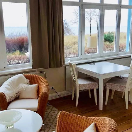 Apartment Kleines Strandhotel 3*