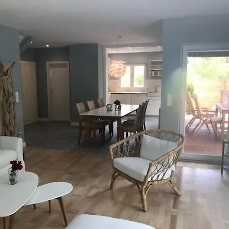 Apartment Kleines Strandhotel 3*